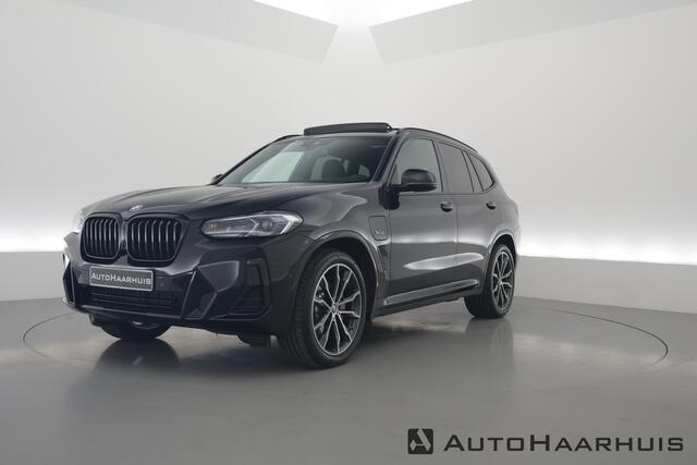 BMW X3 xDrive30e M Sport | Pano | HUD | Camera | 20'' | Leder | Keyless | Apple CarPlay
