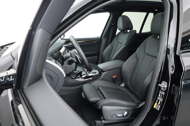 BMW X3 xDrive30e M Sport | Pano | HUD | Camera | 20'' | Leder | Keyless | Apple CarPlay