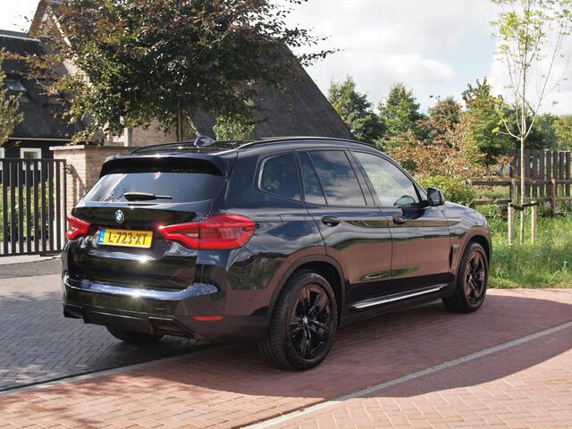BMW X3 iX3 Executive 80 kWh | Panoramadak | Camera | Apple Carplay | Cruise Control | Leer |