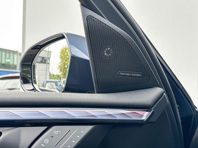 BMW X3 30e xDrive M-Sport Pro / Driving Assistant Professional / Head-Up / Harman Kardon / Stoelventilatie / Adaptieve LED koplampen / Iconic Glow / Adaptief onderstel / Panoramadak / Getinte Ramen / 21 Inch