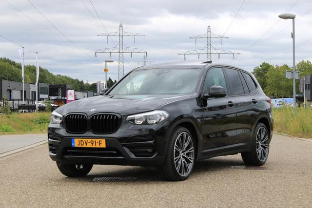 BMW X3 xDrive 30e Pano | 21" | LED | Parkeersensoren | Leder | Dealer Onderhouden | Zonnerollo's | BTW