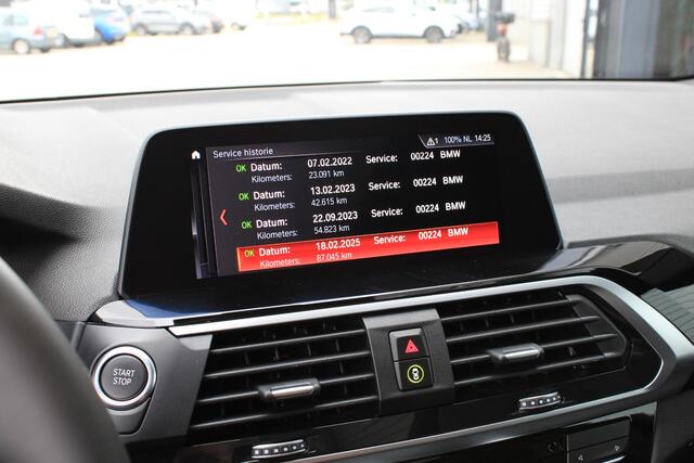 BMW X3 xDrive 30e Pano | 21" | LED | Parkeersensoren | Leder | Dealer Onderhouden | Zonnerollo's | BTW