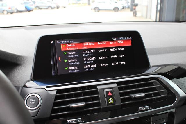 BMW X3 xDrive 30e Pano | 21" | LED | Parkeersensoren | Leder | Dealer Onderhouden | Zonnerollo's | BTW