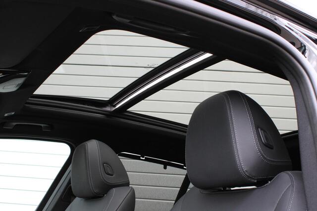 BMW X3 xDrive 30e Pano | 21" | LED | Parkeersensoren | Leder | Dealer Onderhouden | Zonnerollo's | BTW