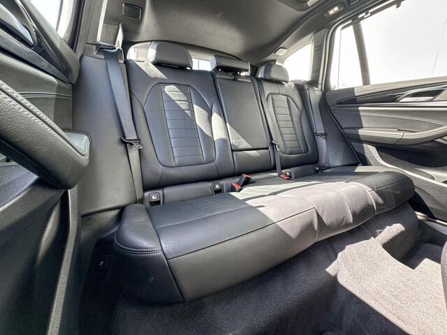 BMW X3 M40i xDrive High Executive | Panoramadak | Trekhaak | Driving Assistant Plus | Head-Up Display