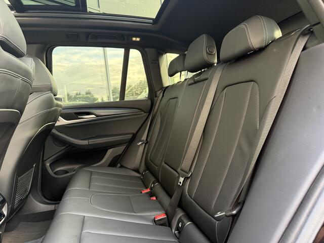 BMW X3 xDrive30e High Executive M-SPORT,LASER,PANO,LEER,NAV/CAM,HUD