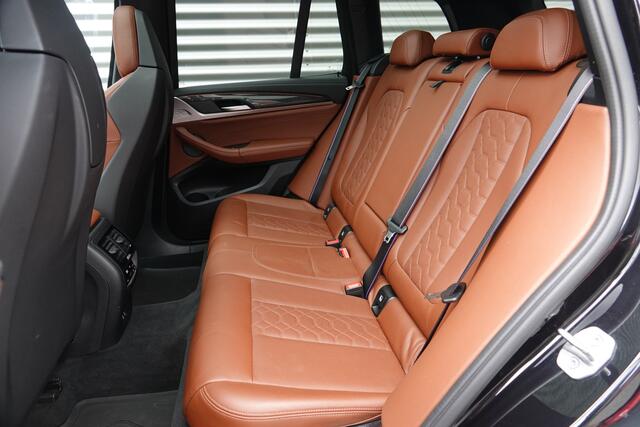 BMW X3 M Competition | Pano | Trekhaak | M-Uitlaat | HUD | H&K | Memory |