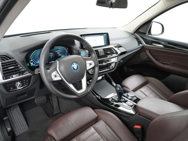 BMW X3 iX3 High Executive 80kWh Leder Adap.Cruise Apple Carplay Android Auto Navi Ecc 360°Camera Panoramaschuifdak Harman&Kardon®SurroundSound Pdc DAB Elek.Stoel+Memory HeadsUpD. Stoelverwarming Parkeer+Achteruitrij assistent Led Origineel Nederlandse Auto Zeer 