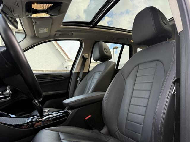 BMW X3 xDrive30e Pano-Leder-HUD-Adaptieve Cruise-Leder