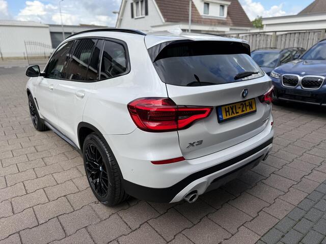 BMW X3 xDrive30e Pano-Leder-HUD-Adaptieve Cruise-Leder