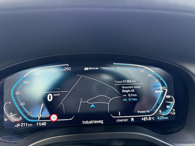 BMW X3 xDrive30e Pano-Leder-HUD-Adaptieve Cruise-Leder