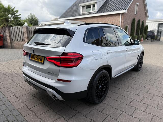 BMW X3 xDrive30e Pano-Leder-HUD-Adaptieve Cruise-Leder