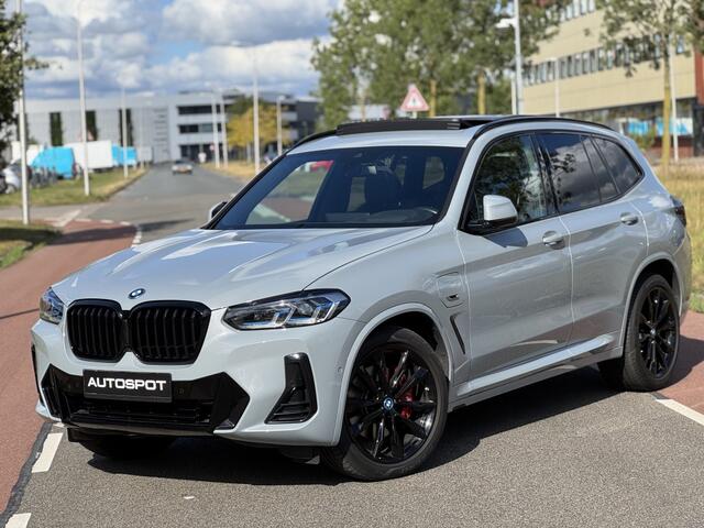 BMW X3 xDrive30e M-Sport 292 Pk Brooklyn Grijs Pano HUD H&K