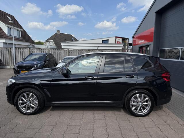 BMW X3 xDrive30e High Executive Pano-Elec.trek-HUD-CAM