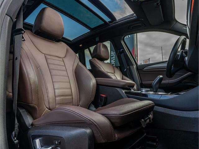 BMW X3 xDrive30e High Exe M-Sport PANO HUD HARMAN KARDON 20 INCH SHADOW CAMERA TREKHAAK BOMVOL!!