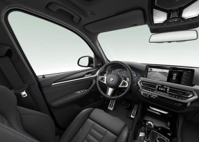 BMW X3 xDrive30e High Executive M Sport - Panoramadak - Head up - Harman Kardon - Parking/Driving Assistant - Active Cruise Control - Ambiance verlichting - Comfort Access - Elektrisch verwarmde voorstoelen -