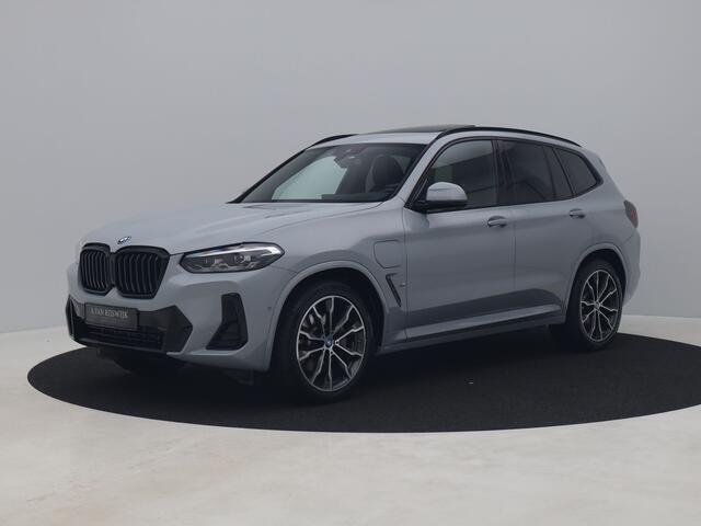 BMW X3 xDrive30e M-Sport | PANO | 360° | HUD | KEYLESS | STOELVERWARMING