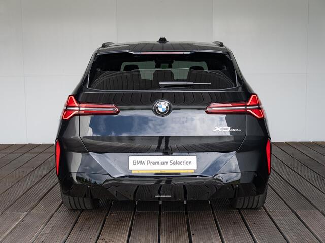 BMW X3 30e xDrive | M Sportpakket Pro | Comfort Pack | Comfort Access | Panoramadak | Stoelverwarming | Harman Kardon | 20''