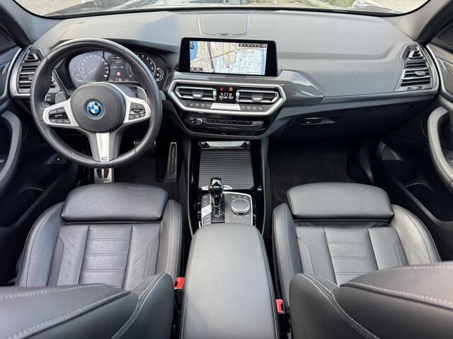 BMW X3 xDrive30e M-Sport 292 Pk Carbon Pano Camera