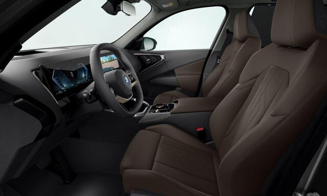 BMW X3 30e xDrive Panoramadak | Iconic Glow | Professional Pack | Comfort Pack