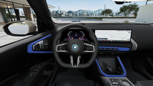 BMW X3 30e xDrive M Sport Automaat / Panoramadak / Trekhaak / Sportstoelen / Adaptieve LED / Stoelventilatie / Parking Assistant Plus / Stuurverwarming