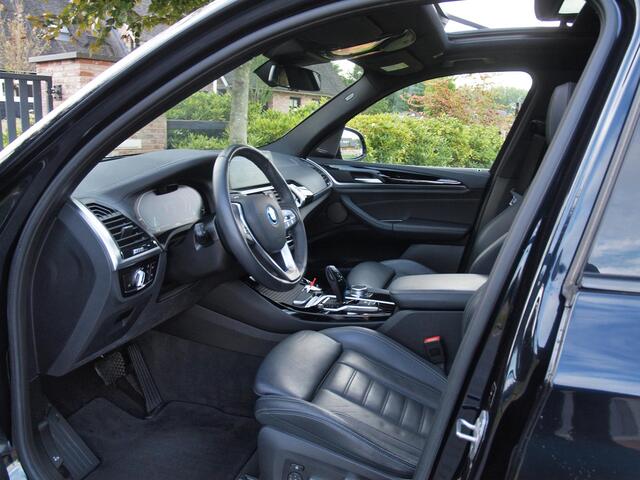 BMW X3 iX3 High Executive 80 kWh | Panoramadak | Camera | Harman Kardon | Cruise Control | Head-up display |