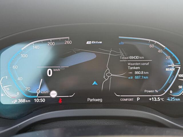 BMW X3 xDrive30e High Executive / X-Line / Head up / Keyless / Trekhaak / Sportstoelen