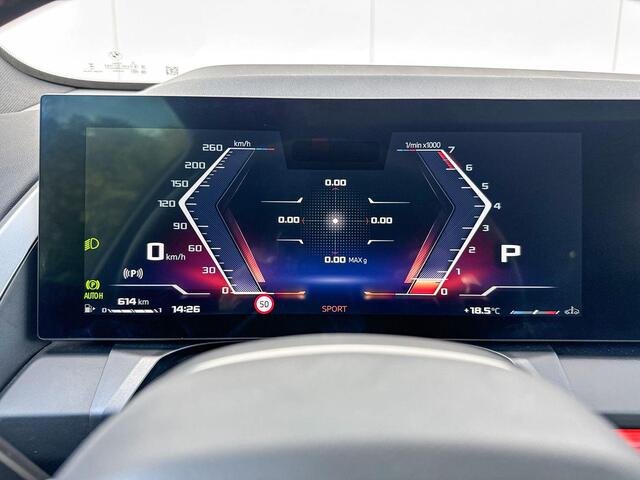 BMW X3 M50 M-Sport / 21 inch / Panoramadak / Stoelverwarming / Camera rondom / Getint Glas / Harman Kardon / Trekhaak