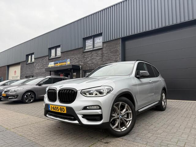 BMW X3 sDrive20i Launch Edition High Executive | 2E EIGENAAR | 12MND GARANTIE | LED | DAB | NAVI | PANO | AUTOMAAT | LEDER | NL AUTO |