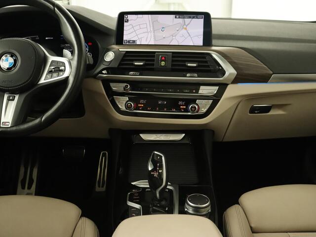 BMW X3 xDrive30e M Sport | Panoramadak | Trekhaak | Head-Up | Stoelverwarming | Leder | Live Cockpit | Stuurverwarming | Carplay | Camera | 20'' | Navigatie | Keyless | PHEV | Plug In