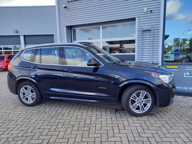 BMW X3 sDrive20i Centennial High Executive M-SPORT - PANO / OPEN DAK - 360 CAMERA - LEER -