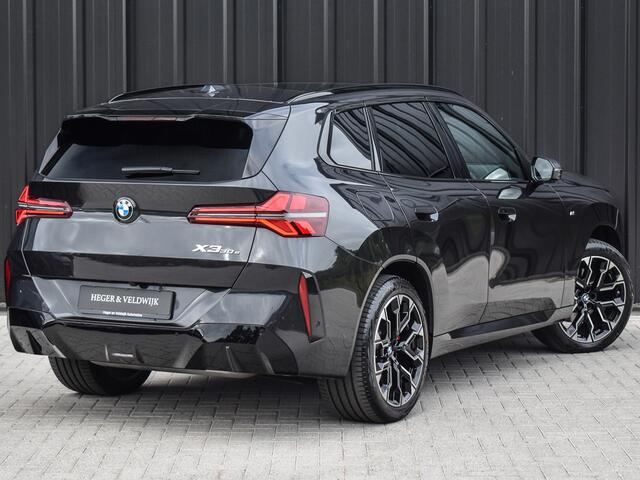 BMW X3 30e xDRIVE | M-SPORT PRO | ADAPTIVE SUSPENSION | PANORAMADAK | DRIVING ASSISTANT PLUS | COMFORT ACCESS | TREKHAAK | ICONIC GLOW | MEMORY SEATS | AMBIANCE INTERIEUR | ADAPTIVE LED | HARMAN/KARDON |