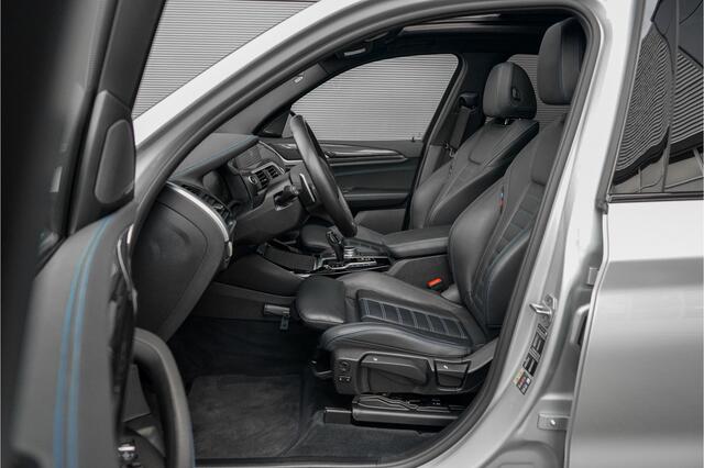 BMW X3 xDrive30e M-Sport Pano HUD CarPlay 20"