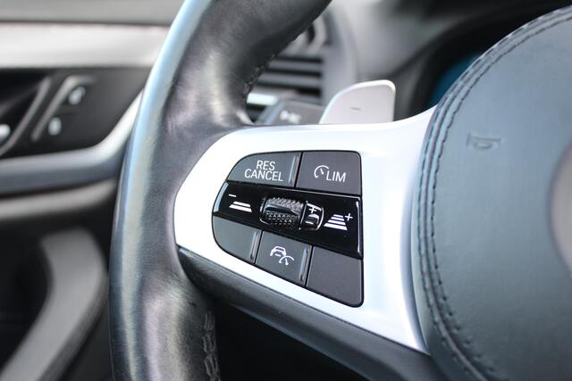 BMW X3 xDrive30e High Executive | M-Sport | Trekhaak | Panoramadak | 360 Camera | Leder | Harman Kardon