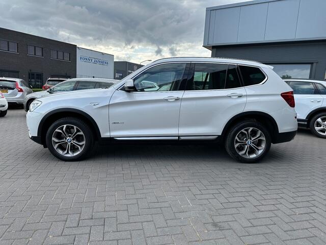BMW X3 X3-xDrive 2.0i Centennial High-Executive Aut. Leder schuifdak