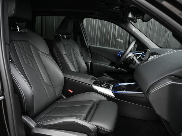 BMW X3 30e xDrive M-SPORT PRO | COMFORT ACCESS | HEAD-UP | ACTIVE CRUISE | LEDER | STOELVERWARMING | STUURWIEL VERWARMING | MEMORY SEATS | AMBIANCE INTERIEUR | ADAPTIVE LED | EL. TREKHAAK