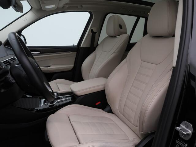 BMW X3 xDrive30e | PANO | 360° | HUD | KEYLESS | STOEL- EN STUURVERW.