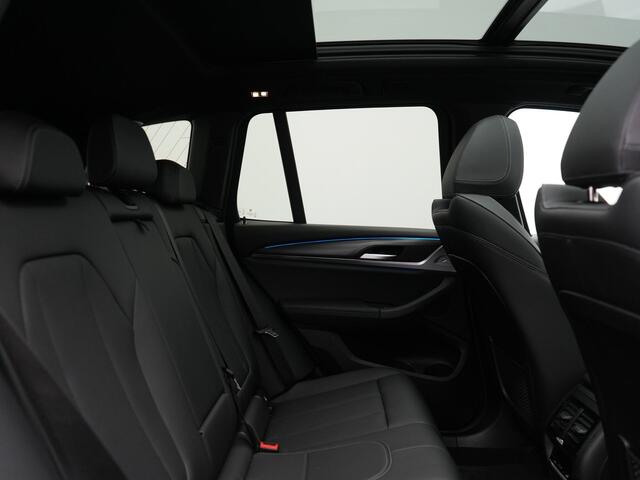 BMW X3 xDrive30e M Sport FACELIFT Plug In Hybrid 293pk Dealer O.H. PHEV | Laser LED | Panodak | Head Up | 360 Camera | Lederen Sportstoelen Memory & Verwarmd | Apple Carplay | Sfeerverlichting | Stuur Verwarmd | Keyless | Blis | Navigatie | Virtual | DAB |