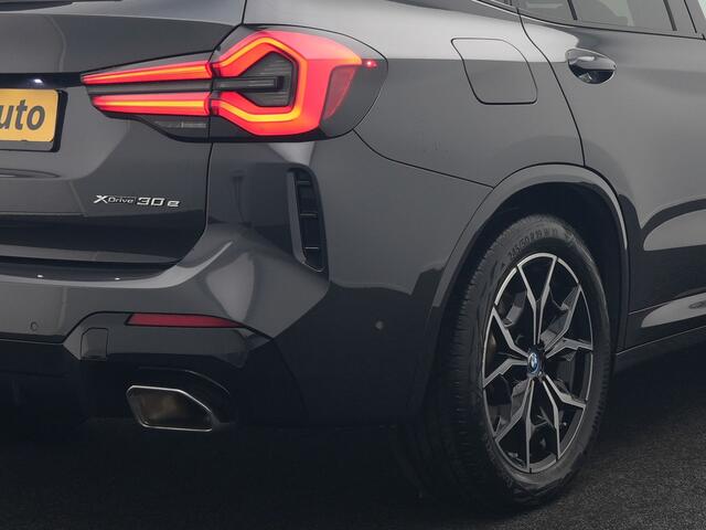 BMW X3 xDrive30e M Sport FACELIFT Plug In Hybrid 293pk Dealer O.H. PHEV | Laser LED | Panodak | Head Up | 360 Camera | Lederen Sportstoelen Memory & Verwarmd | Apple Carplay | Sfeerverlichting | Stuur Verwarmd | Keyless | Blis | Navigatie | Virtual | DAB |