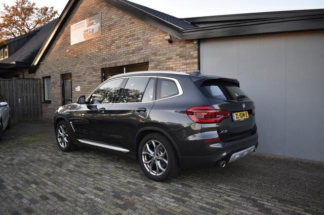BMW X3 SDRIVE20I High Ex. X Line, Xenon, Pano, Leder, HUD