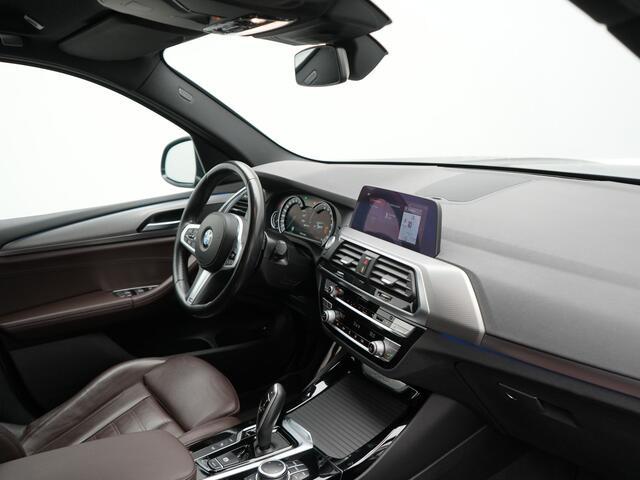 BMW X3 xDrive30e M Sport Plug In Hybrid 293pk Dealer O.H. PHEV | Trekhaak Af Fabriek | Adaptive Cruise | Camera | Apple Carplay | Lederen Sportstoelen Verwarmd | Sfeerverlichting | Navigatie |