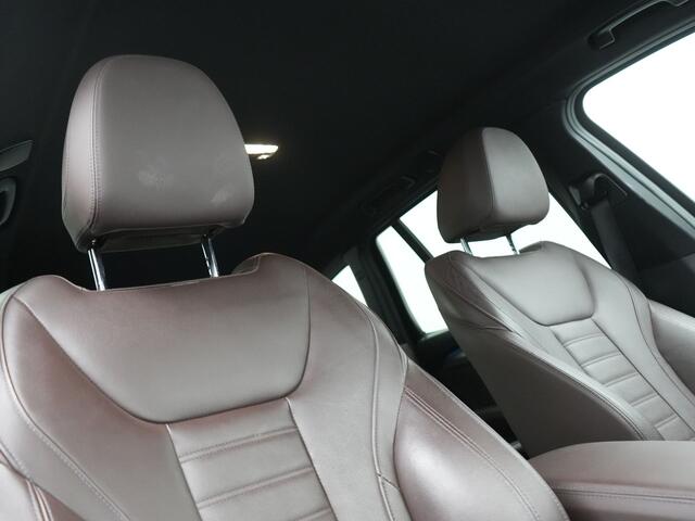 BMW X3 xDrive30e M Sport Plug In Hybrid 293pk Dealer O.H. PHEV | Trekhaak Af Fabriek | Adaptive Cruise | Camera | Apple Carplay | Lederen Sportstoelen Verwarmd | Sfeerverlichting | Navigatie |