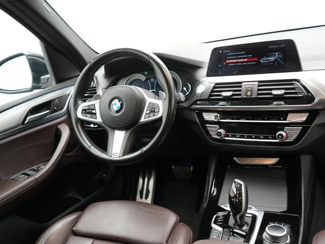 BMW X3 xDrive30e M Sport Plug In Hybrid 293pk Dealer O.H. PHEV | Trekhaak Af Fabriek | Adaptive Cruise | Camera | Apple Carplay | Lederen Sportstoelen Verwarmd | Sfeerverlichting | Navigatie |