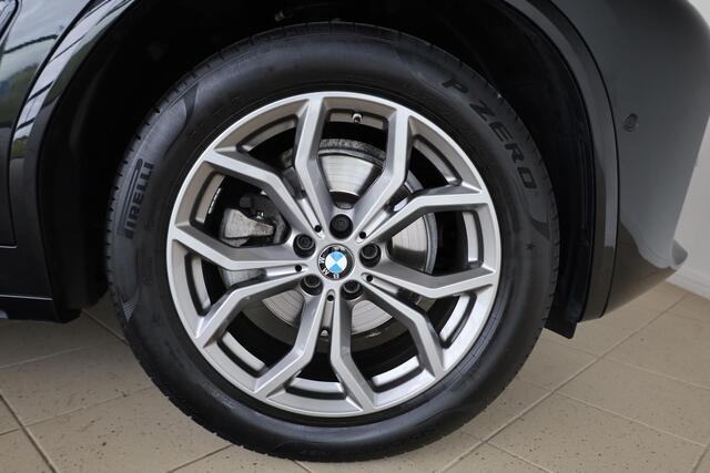 BMW X3 xDrive20i High Executive | M Sport | Comfort Access | Panoramadak | Trekhaak