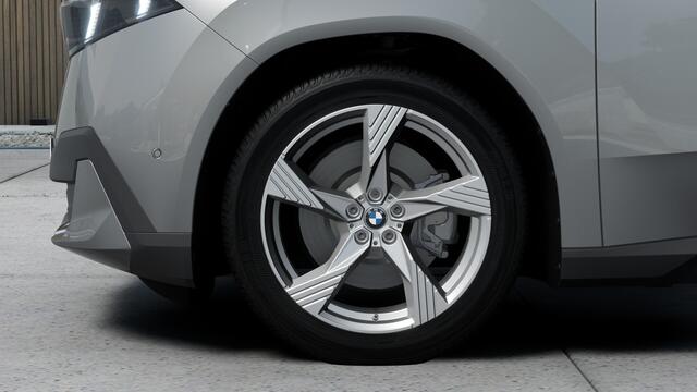 BMW X3 iX3 50 xDrive / Driving Assistant Plus / Stoelverwarming