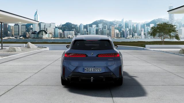 BMW X3 iX3 50 xDrive M Sport / Panoramadak / Trekhaak / M Sportstoelen / Parking Assistant Professional / Head-Up / Stuurverwarming