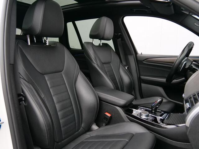 BMW X3 xDrive30e Executive 292 Pk Automaat M-pakket / Leder / Pano-dak / Navi / DAB / 21 inch / Apple Carplay