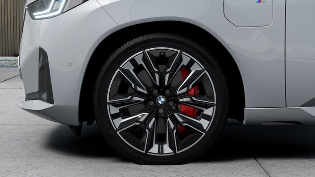 BMW X3 30e xDrive M Sport Automaat / Panoramadak / Trekhaak / Sportstoelen / Stoelventilatie / Comfort Access / Adaptieve LED / Parking Assistant Plus / Harman Kardon