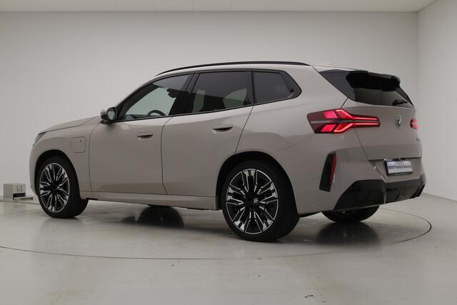 BMW X3 30e xDrive M-Sport Pro| Trekhaak | Panorama | Driving Ass. Plus Nu voor 75.895,-