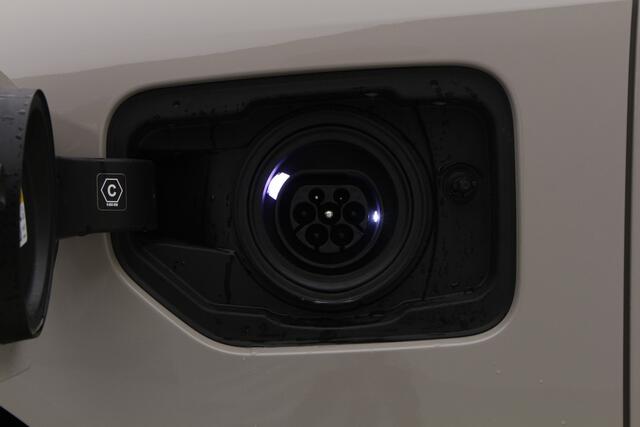 BMW X3 30e xDrive M-Sport Pro| Trekhaak | Panorama | Driving Ass. Plus Nu voor 75.895,-